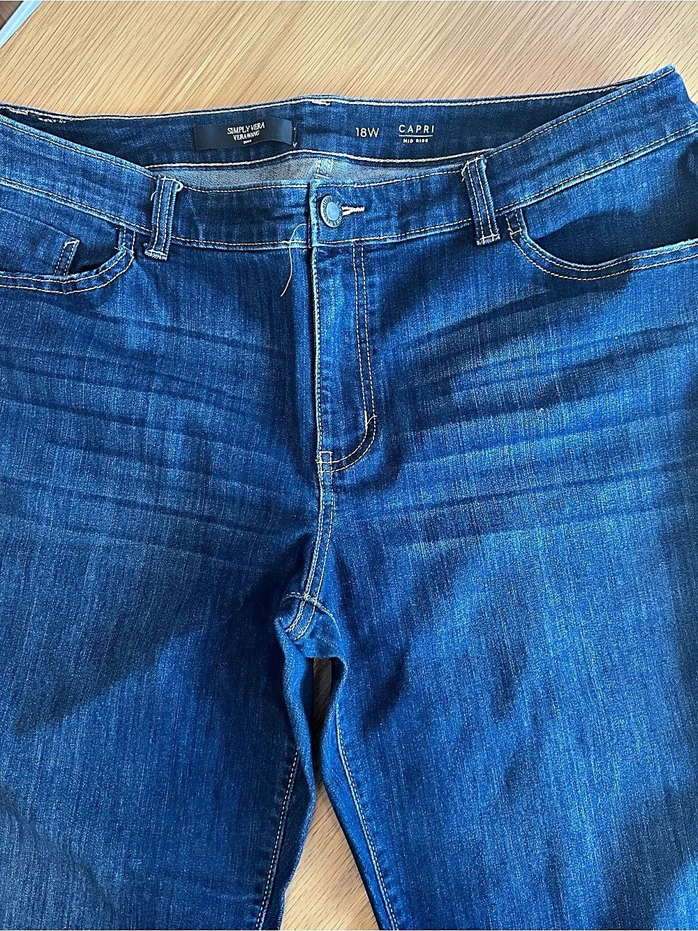 Simply Vera Wang Mid Rise Denim Capri Jeans 18W Capri Jeans Blue Waist 18W